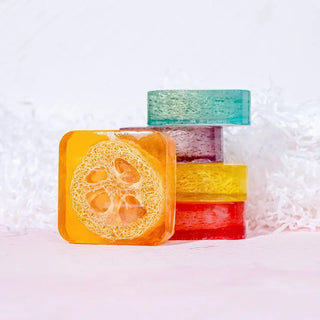 Handmade Loofah Soap 5-in-1 Essential Oil Blend (100g)