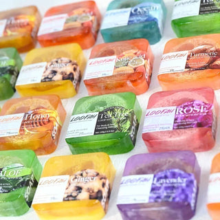 Handmade Loofah Soap 5-in-1 Essential Oil Blend (100g)