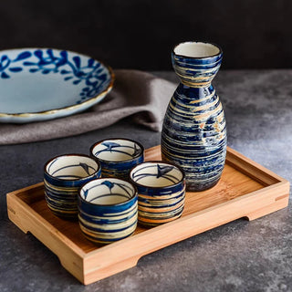 Decorative Blue Porcelain Saki Set with 1 Sake Carafe 4 Sake Cups