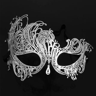 Black Gold Skull Metal Mask – Venetian Masquerade Party Essential