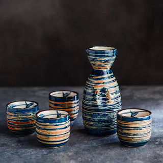 Decorative Blue Porcelain Saki Set with 1 Sake Carafe 4 Sake Cups