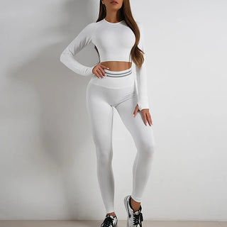2-Piece Seamless Yoga Set – Long Sleeve Crop Top & Scrunch Leggings