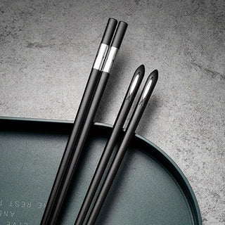 Luxury Chopsticks Gift Set – Nordic-Style Alloy Non-Slip Heat-Resistant Reusable Chopsticks
