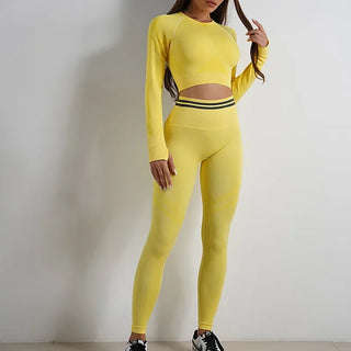 2-Piece Seamless Yoga Set – Long Sleeve Crop Top & Scrunch Leggings