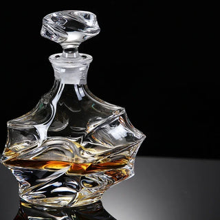 Luxury bend Whiskey Decanter