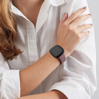 Silicone Watch Band Compatible with Fitbit Versa 2 – Soft Sport Replacement Strap, Adjustable Wristband for Men & Women