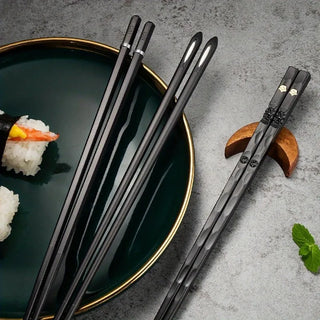 Luxury Chopsticks Gift Set – Nordic-Style Alloy Non-Slip Heat-Resistant Reusable Chopsticks